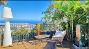 chambre, salle de bain, cuisine extérieure privées dans belle villa avec piscine vue ocean